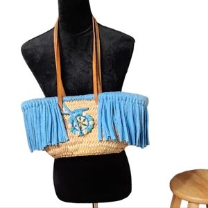 Vintage boho Miami basket tote/handbag With blue fringe And beating, Zipperd.